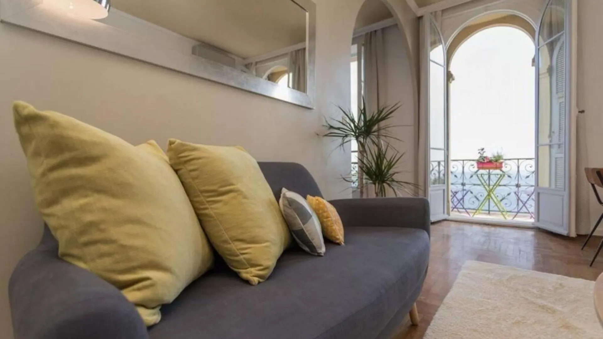 Etats Unis 894 - Stunning On Sea Front W Ac Apartment Nice France