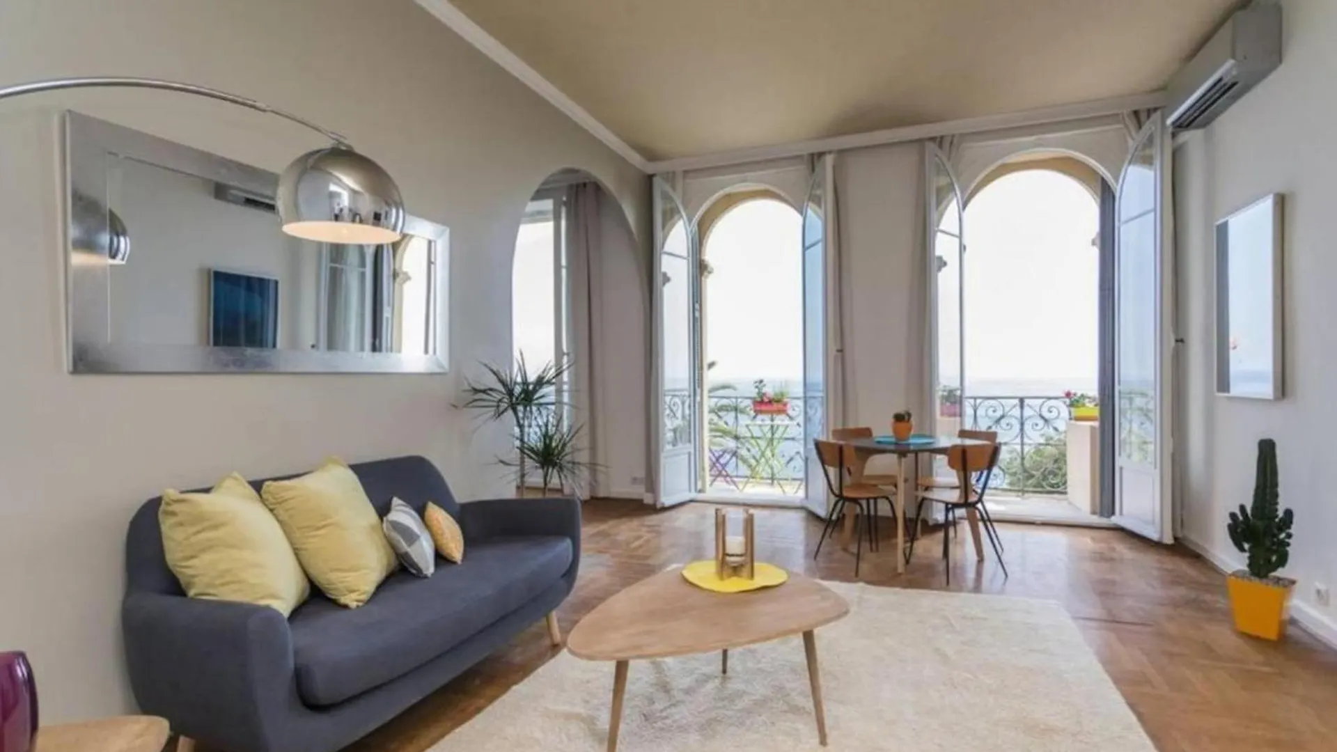 Etats Unis 894 - Stunning On Sea Front W Ac Apartment Nice 0*,